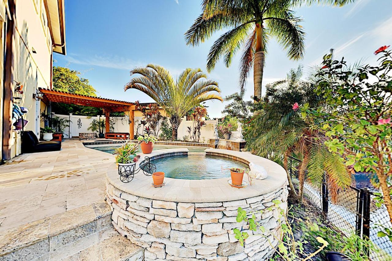 Imperial Sand Castle Tampa Exterior photo